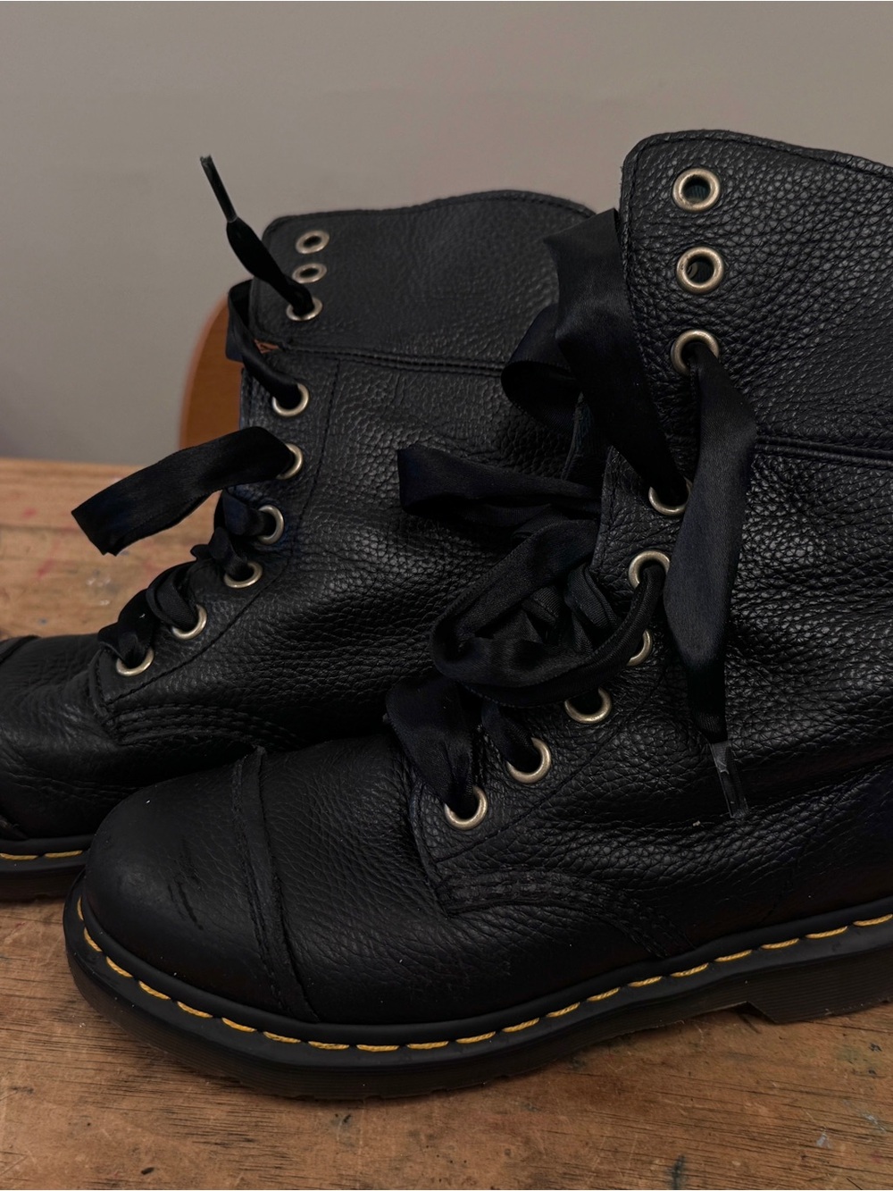 Dr. Martens Amalita Convertible Tartan Lined Leather Combat Boot. Size 39, US 8